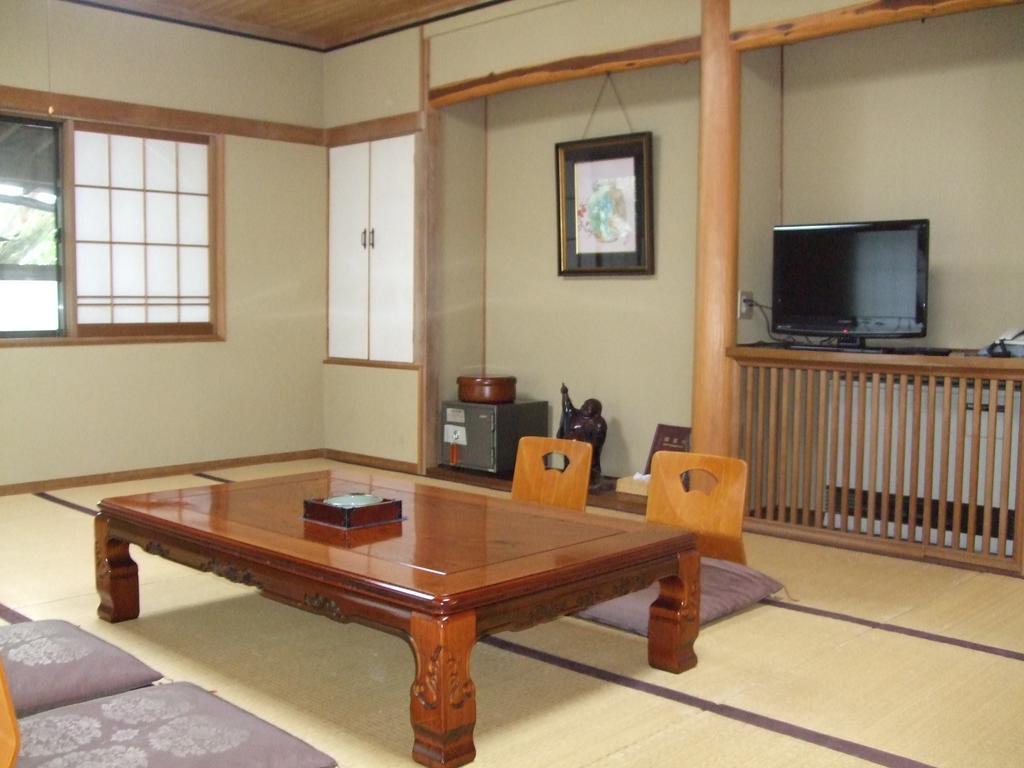 Marunaka Ryokan Matsumoto Kamer foto