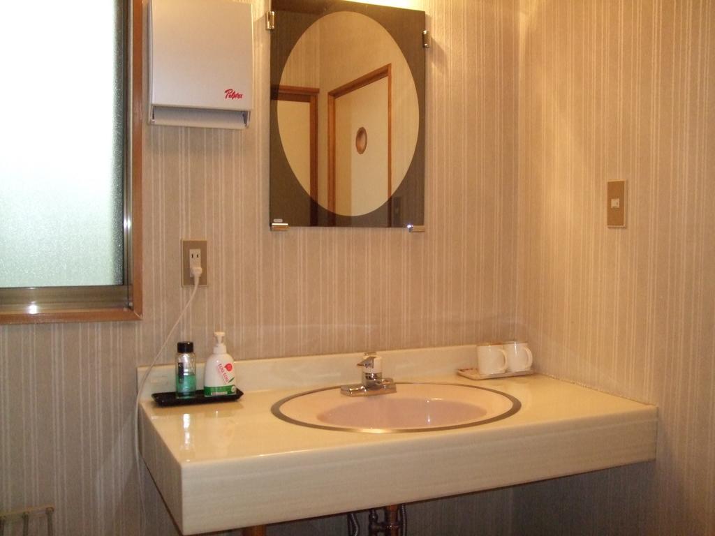 Marunaka Ryokan Matsumoto Buitenkant foto